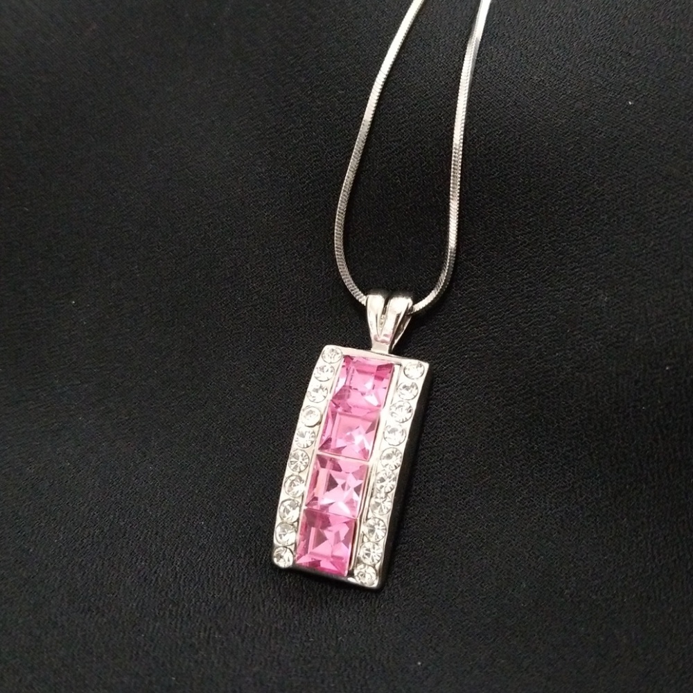 Pink and rhinestone pendant necklace